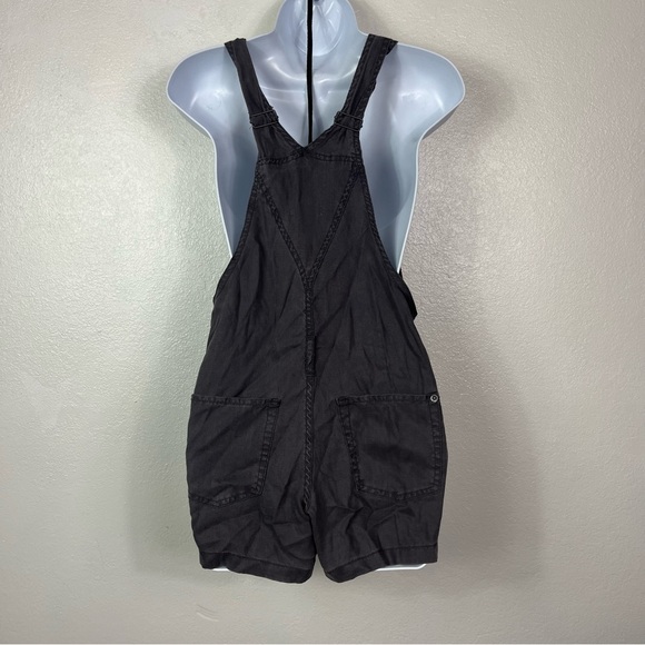 Aritzia TNA gray overall shorts Lyocell women’s xxs - Picture 3 of 11